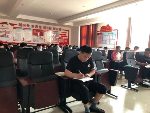郭屯煤礦 開展挖掘式裝載機(jī)專業(yè)知識(shí)培訓(xùn)